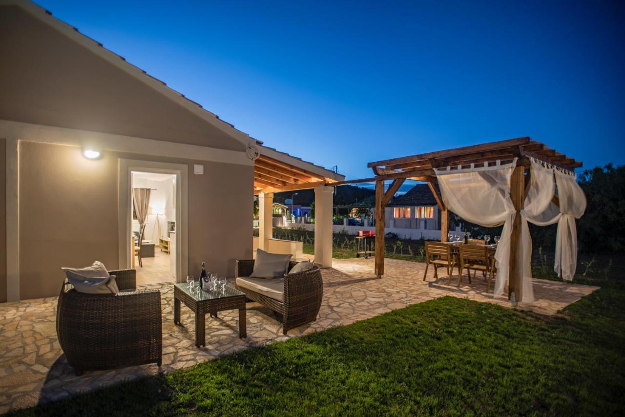 Villa Veneto Luxury Holidays Melíssia Exterior photo